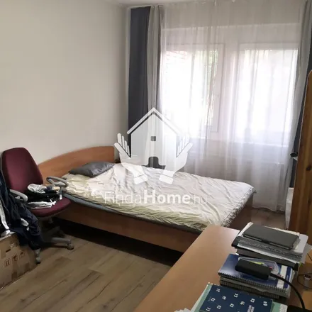 Rent this 3 bed apartment on Debrecen in Komlóssy út, 4032