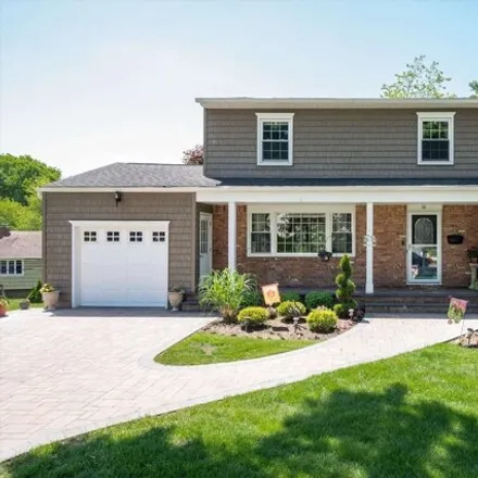Buy this 3 bed house on 14 Adrienne Court in Village of Farmingdale, NY 11735