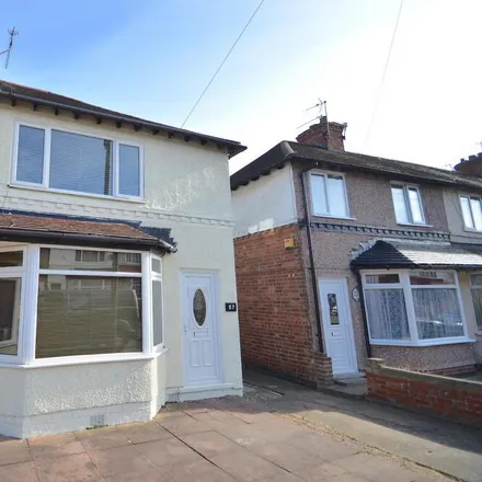 Rent this 2 bed townhouse on 76 Robinet Road in Beeston, NG9 1GP