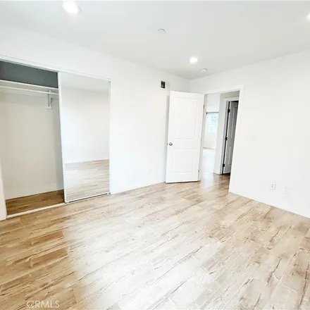 Image 4 - 10824 1/2 Morrison Street, Los Angeles, CA 91601, USA - Apartment for rent