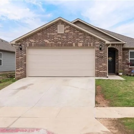 Buy this 3 bed house on East Sparrow Circle in Fayetteville, AR 72701