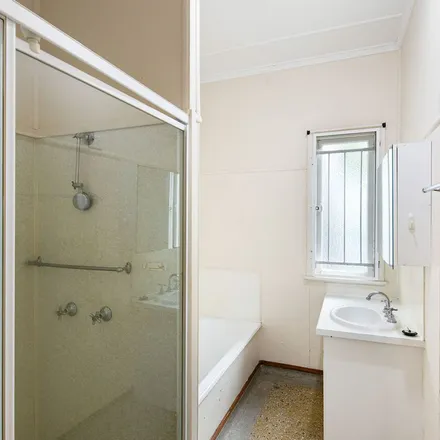 Image 1 - 50 Orsova Road, Yeronga QLD 4104, Australia - Apartment for rent