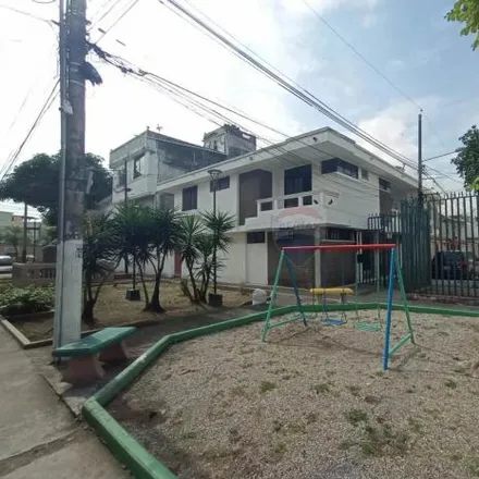 Image 2 - 5 Pasaje 3 NE, 090504, Guayaquil, Ecuador - House for sale