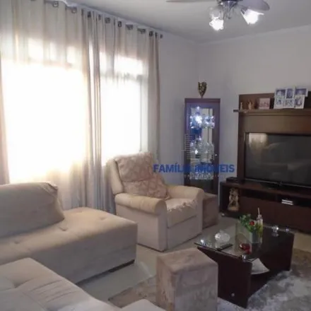 Buy this 2 bed apartment on Rua Evaristo da Veiga in Campo Grande, Santos - SP