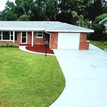 Buy this 3 bed house on 1873 5th Street Southeast in Winter Haven, FL 33880