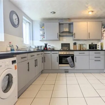 Image 5 - Cornbrook, Holland Moor, Skelmersdale, WN8 9AQ, United Kingdom - Townhouse for sale