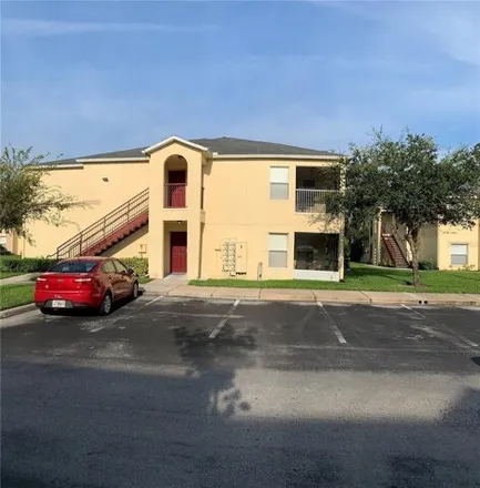 Buy this 3 bed condo on Club Cortile Circle in Osceola County, FL 34746