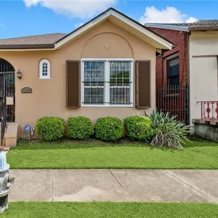 Buy this 3 bed house on 1600 South Gayoso Street in New Orleans, LA 70125