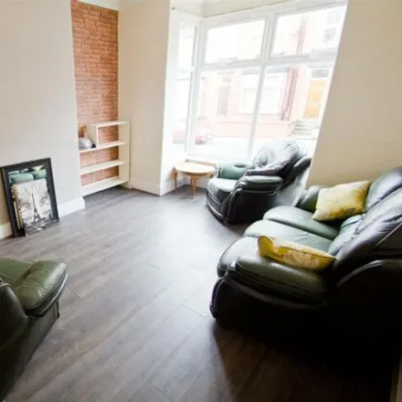 Rent this 4 bed townhouse on Norwood Place in Leeds, LS6 1ED