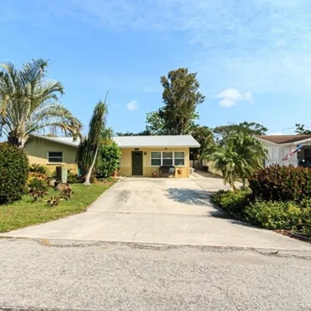 Image 4 - 2201 Elkton Ct, Fort Myers, Florida, 33907 - House for sale
