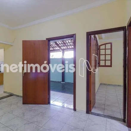 Image 1 - Rua Itauninha, Cachoeirinha, Belo Horizonte - MG, 31150, Brazil - House for rent