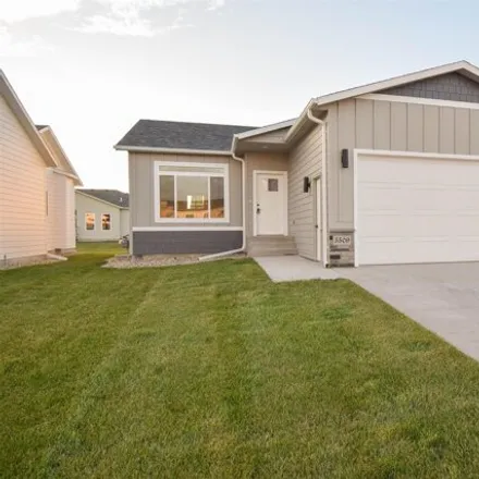 Buy this 3 bed house on South Dubuque Avenue in Sioux Falls, SD 57110