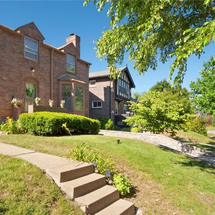 Image 3 - 7443 Stanford Avenue, University City, MO 63130, USA - House for sale