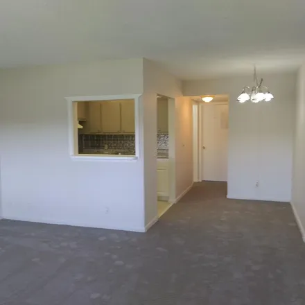 Rent this 1 bed apartment on Fenshaw in Guilford Drive, Palm Beach County
