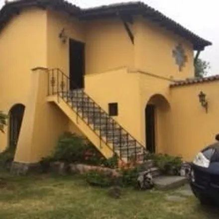 Buy this 5 bed house on Jirón Batalla de San Juan in Santiago de Surco, Lima Metropolitan Area 15039