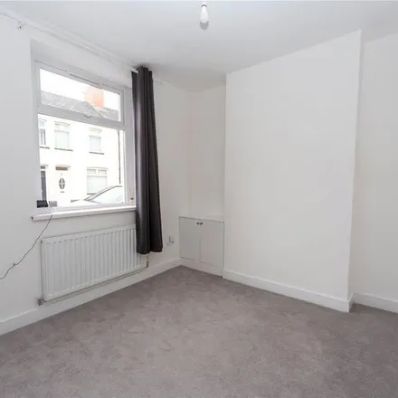 Image 5 - Compton Street, Cardiff, CF11 6SY, United Kingdom - Townhouse for rent