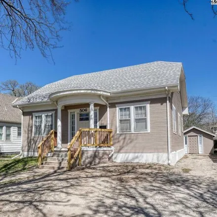 Buy this 2 bed house on 230 East Woodside Street in McPherson, KS 67460