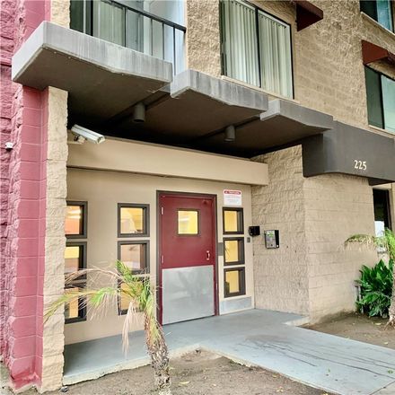 Rent this 2 bed condo on 225 West 6th Street in Long Beach, CA 90802