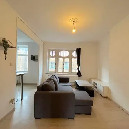 Rent this 1 bed apartment on Rue Émile Tumelaire 91 in 6000 Charleroi, Belgium