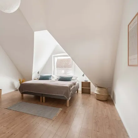Rent this 3 bed room on Müllerstraße in 13347 Berlin, Germany
