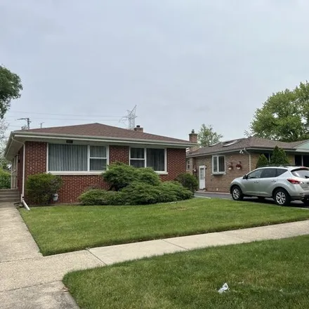 Buy this 3 bed house on 9321 Lockwood Ave in Skokie, Illinois