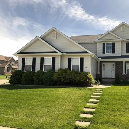 Rent this 4 bed house on 10827 North Sawmill Lane in Peoria, IL 61525