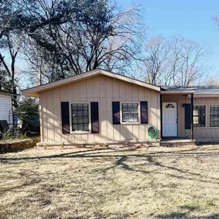 Buy this 3 bed house on 904 Bellaire Drive in Tyler, TX 75702