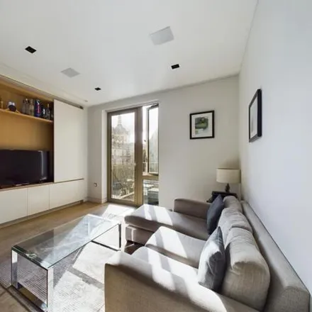Buy this 1 bed apartment on Tudor House in Duchess Walk, London