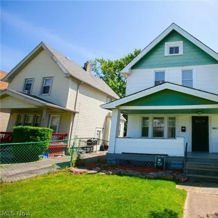 Image 3 - 8756 Silverton Avenue, Cleveland, OH 44102, USA - House for sale