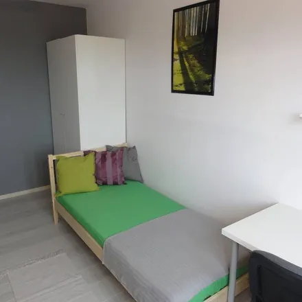 Rent this 5 bed apartment on Tramwajowa 21 in 90-132 Łódź, Poland