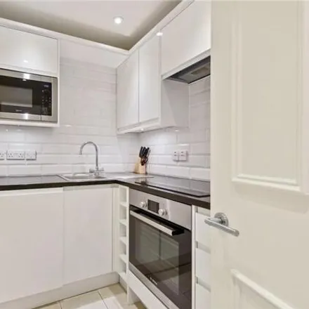 Image 2 - Cumberland Terrace Mews, London, NW1 4HR, United Kingdom - Apartment for sale