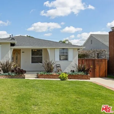 Rent this 3 bed house on 8150 Kenyon Avenue in Los Angeles, CA 90045