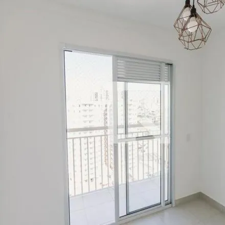 Buy this 2 bed apartment on Avenida Rudge 331 in Campos Elísios, São Paulo - SP