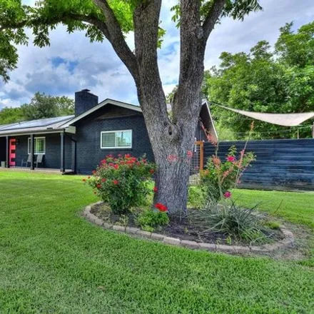 Buy this 4 bed house on 1407 East 19th Street in Georgetown, TX 78626