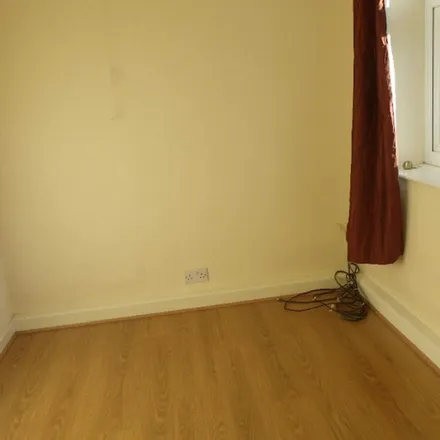 Rent this 3 bed apartment on Brookside Road in Preston, PR2 9TL
