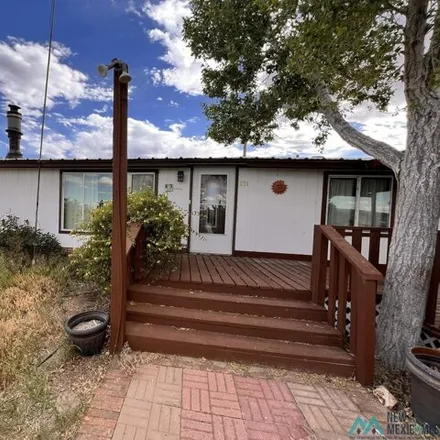 Buy this studio apartment on 623 NM Highway 181 in Truth or Consequences, NM 87901