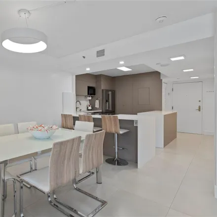 Image 3 - Collins Avenue & 5600 Block, Collins Avenue, Miami Beach, FL 33141, USA - Condo for sale