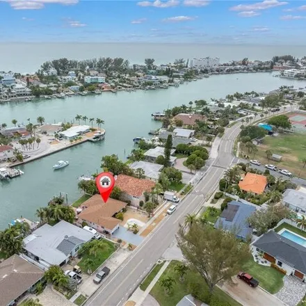 Image 2 - 8090 Gulf Blvd, Saint Pete Beach, Florida, 33706 - House for sale