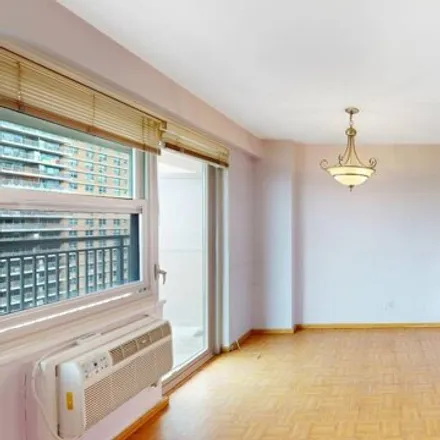 Image 6 - 460 Neptune Ave Apt 16d, Brooklyn, New York, 11224 - Apartment for sale