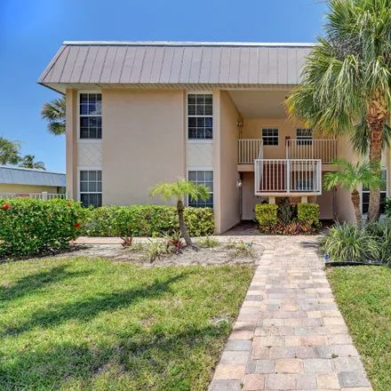 Rent this 2 bed apartment on 348 Avenida Leona in Bailey Hall, Siesta Key