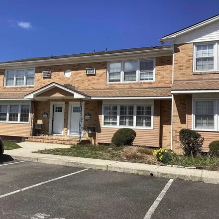 Buy this 2 bed condo on 5781 Suffolk Court in Ventnor Heights, Ventnor City