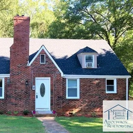 Buy this 3 bed house on 1097 Jefferson Circle in Martinsville, VA 24112