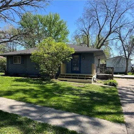 Buy this 3 bed house on 983 West Salem Avenue in Indianola, IA 50125