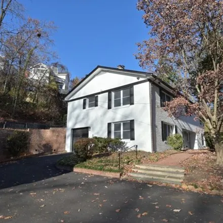 Image 1 - 2621 South Inge Street, Arlington, VA 22202, USA - House for sale