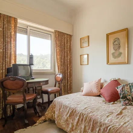 Rent this 4 bed room on Amazing Handmade Bread in Rua Conde de Almoster 92A, 1500-197 Lisbon