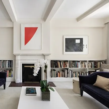 Buy this studio apartment on 830 Lexington Avenue in New York, NY 10065