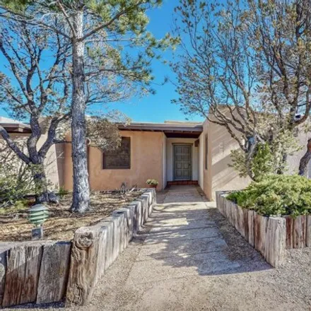 Buy this 3 bed condo on 319 Calle Loma Norte in Santa Fe, NM 87501