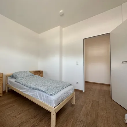 Rent this 6 bed apartment on Hans-Böckler-Straße 10a in 47877 Willich, Germany