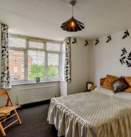 Rent this 1 bed room on St Cyprian's Greek Orthodox Primary Academy in Springfield Road, London