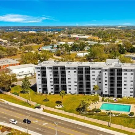 Buy this 2 bed condo on 1698 6th Street Northwest in Winter Haven, FL 33881